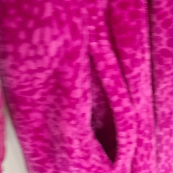 Pink Leopard Print Women's Robe - Picture 6 of 10